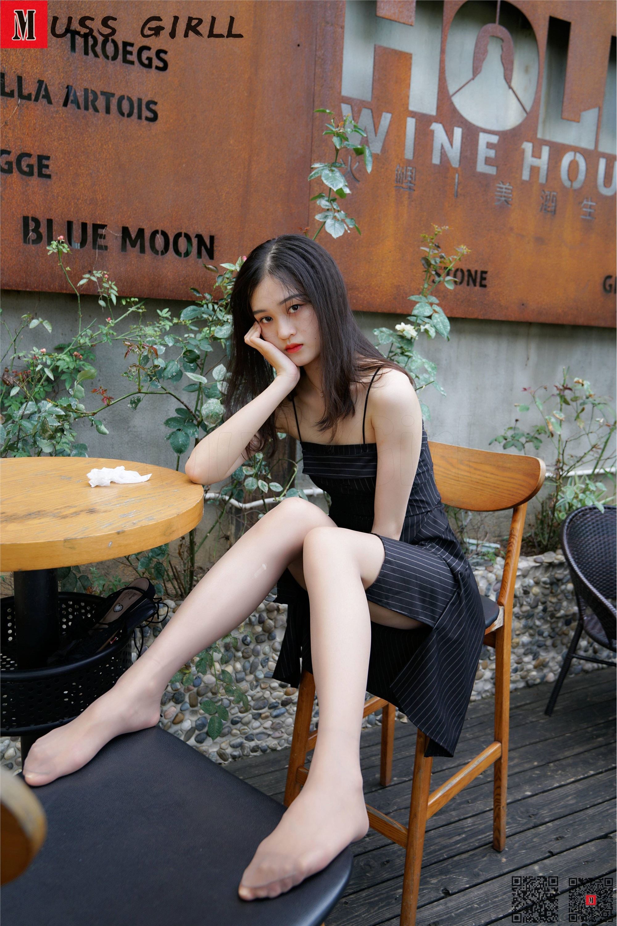 MussGirl慕丝女郎  NO.246-条纹连衣裙肉丝高跟